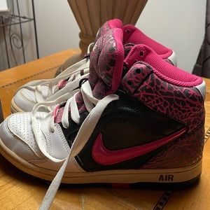 Nike Air size 7.5 high top